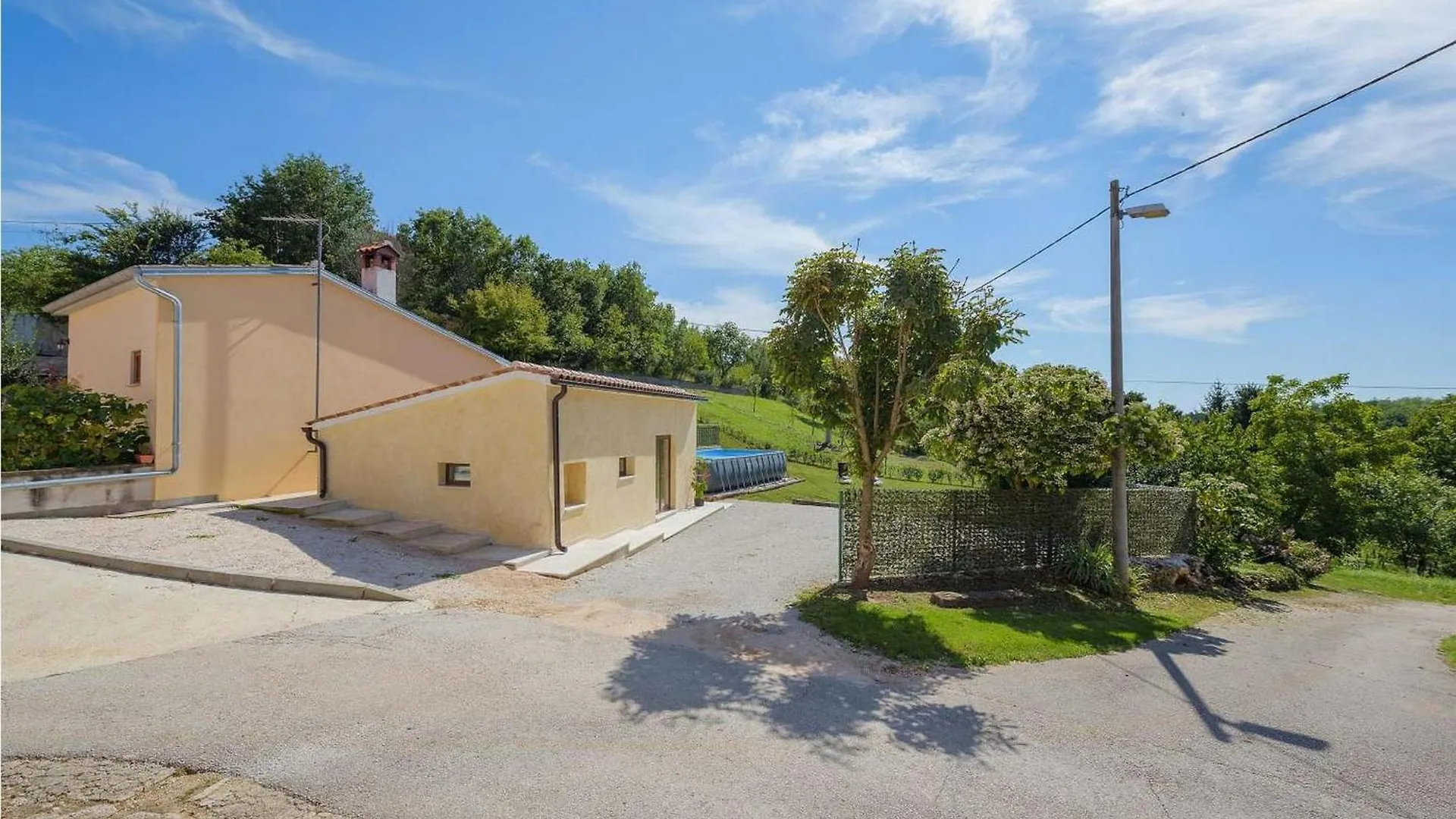 Casa Ivana Karojba 0*,